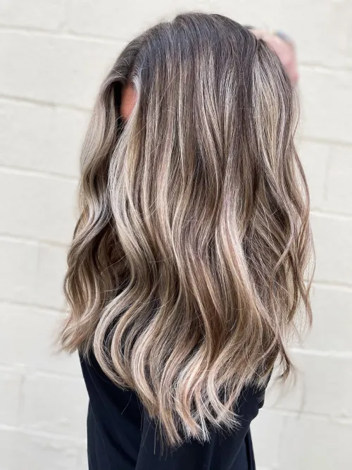 6-lowlights-for-brunette-going-blonde